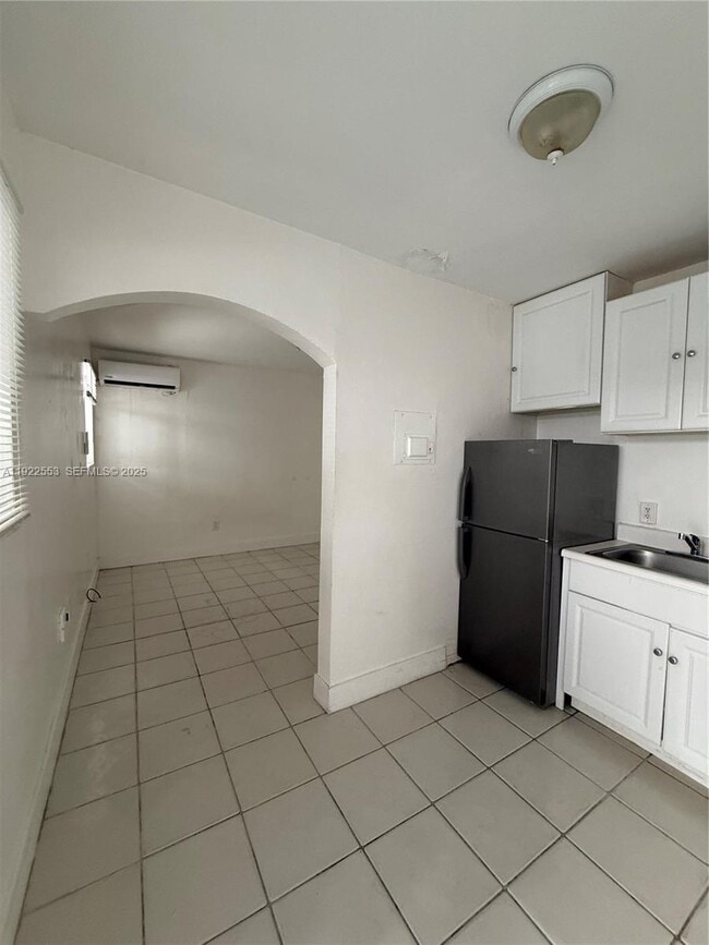 Photo - 5305 Biscayne Blvd Unit 109