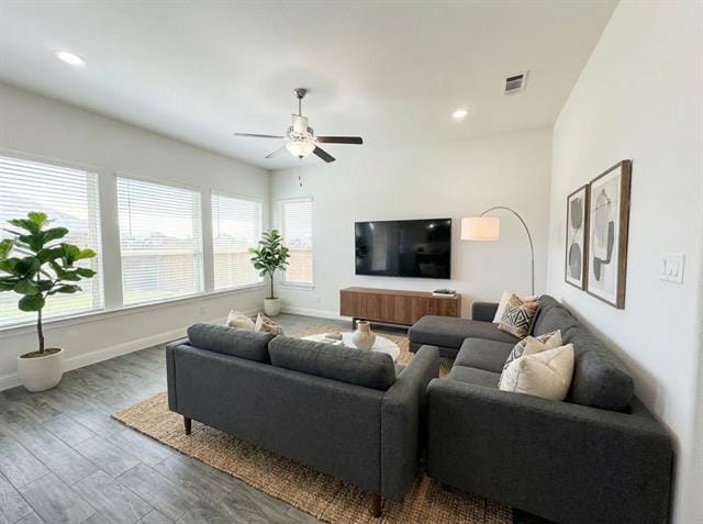 Photo - 924 Julia Pl