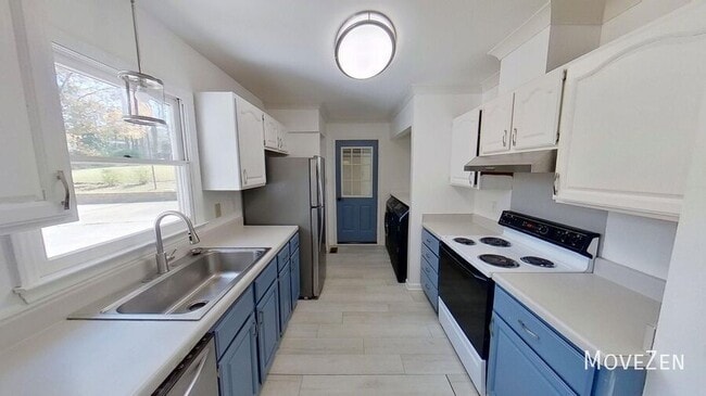 Photo - 4711 Highview Pl