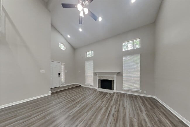 Photo - 1514 Chestnut Ln