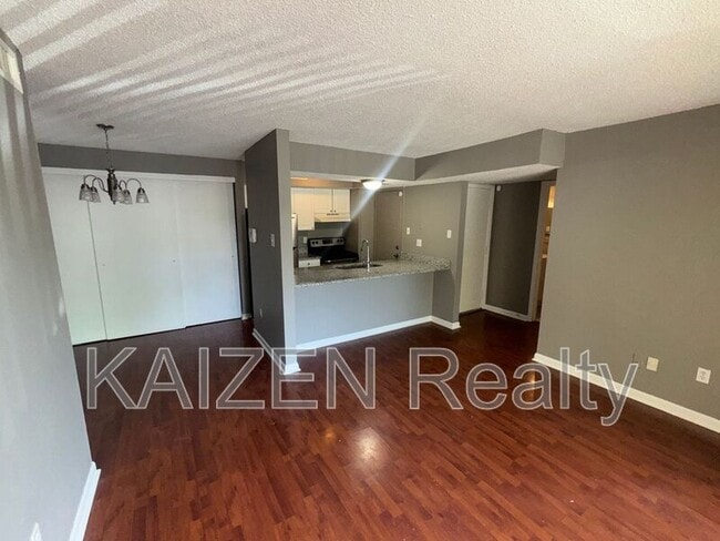 Photo - 6747 Quail Hollow Ct Unit Apt #2