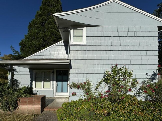 Photo - 2963 Alder St