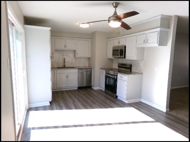 Photo - 8 Brookway Ln