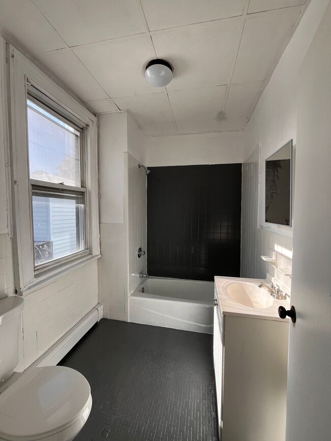 Photo - 112 Linden Ave Unit 2