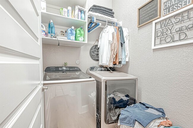 Photo - 3414 Zuse St