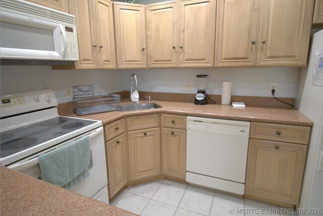 Photo - 3561 Pine Needle Dr Unit D-2