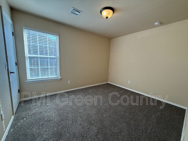 Photo - 8946 S 260th E Ave