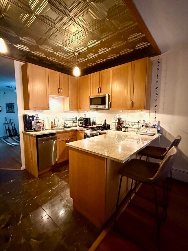 Photo - 278 Monmouth St