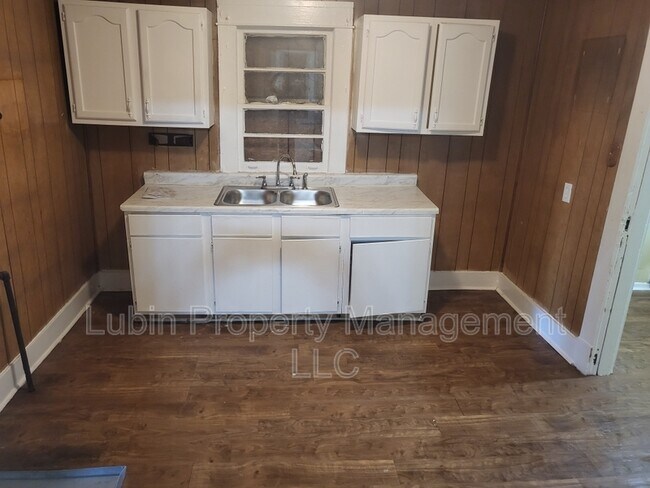 Photo - 2527 Calvert Ave