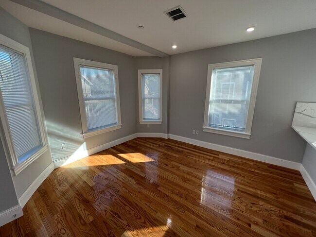 Photo - 29 Alpine St Unidad 2