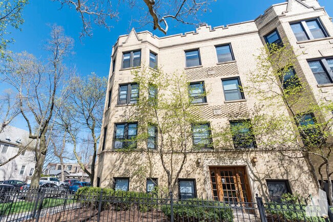 Photo - 5074 N Wolcott Ave Unit 3