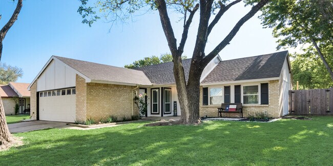 4825 Trailwood Dr - 4825 Trailwood Dr