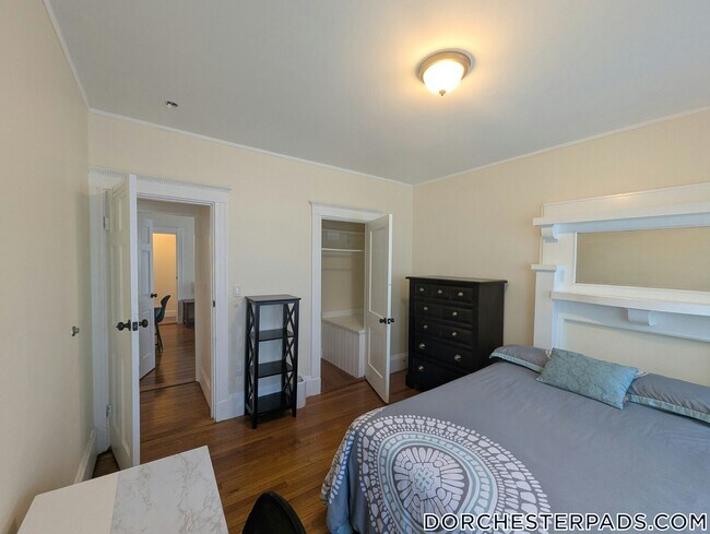 Photo - 27 Bourneside St Unidad 1