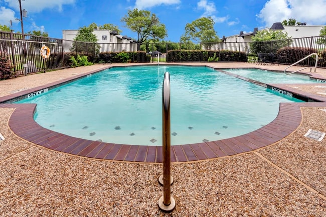 Silver Lake Apartments - Silver Lake Apartments