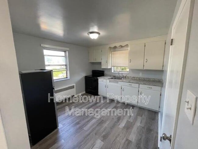 Building Photo - 127 S 28th St Rental