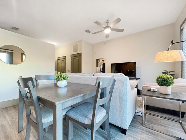 Photo - 1701 N Lois Ave Unidad ID1050957P