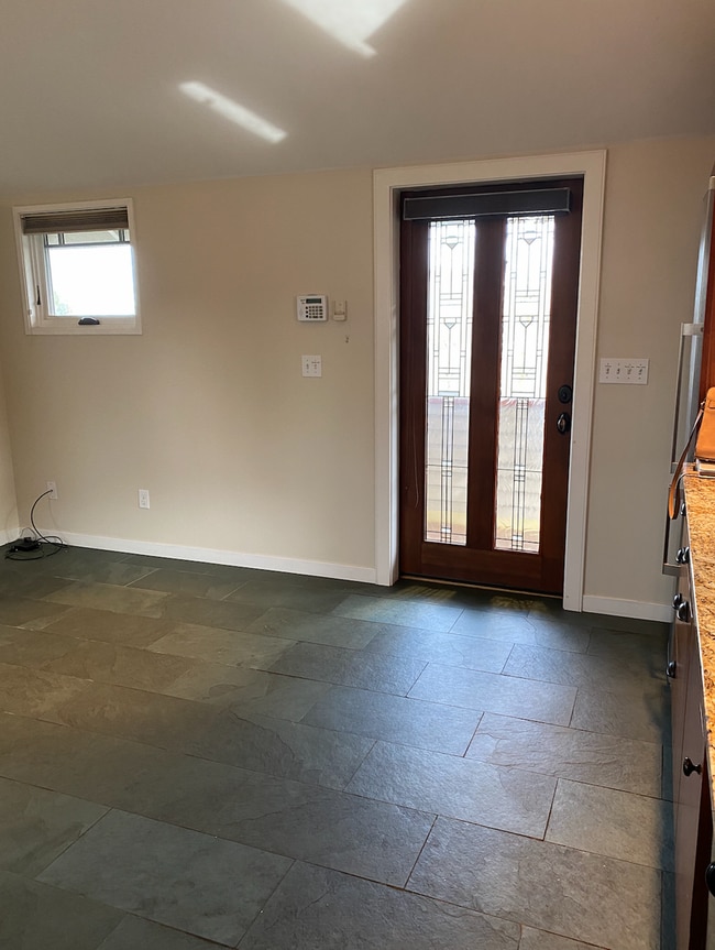 Photo - Beacon Hill Guest Cottage