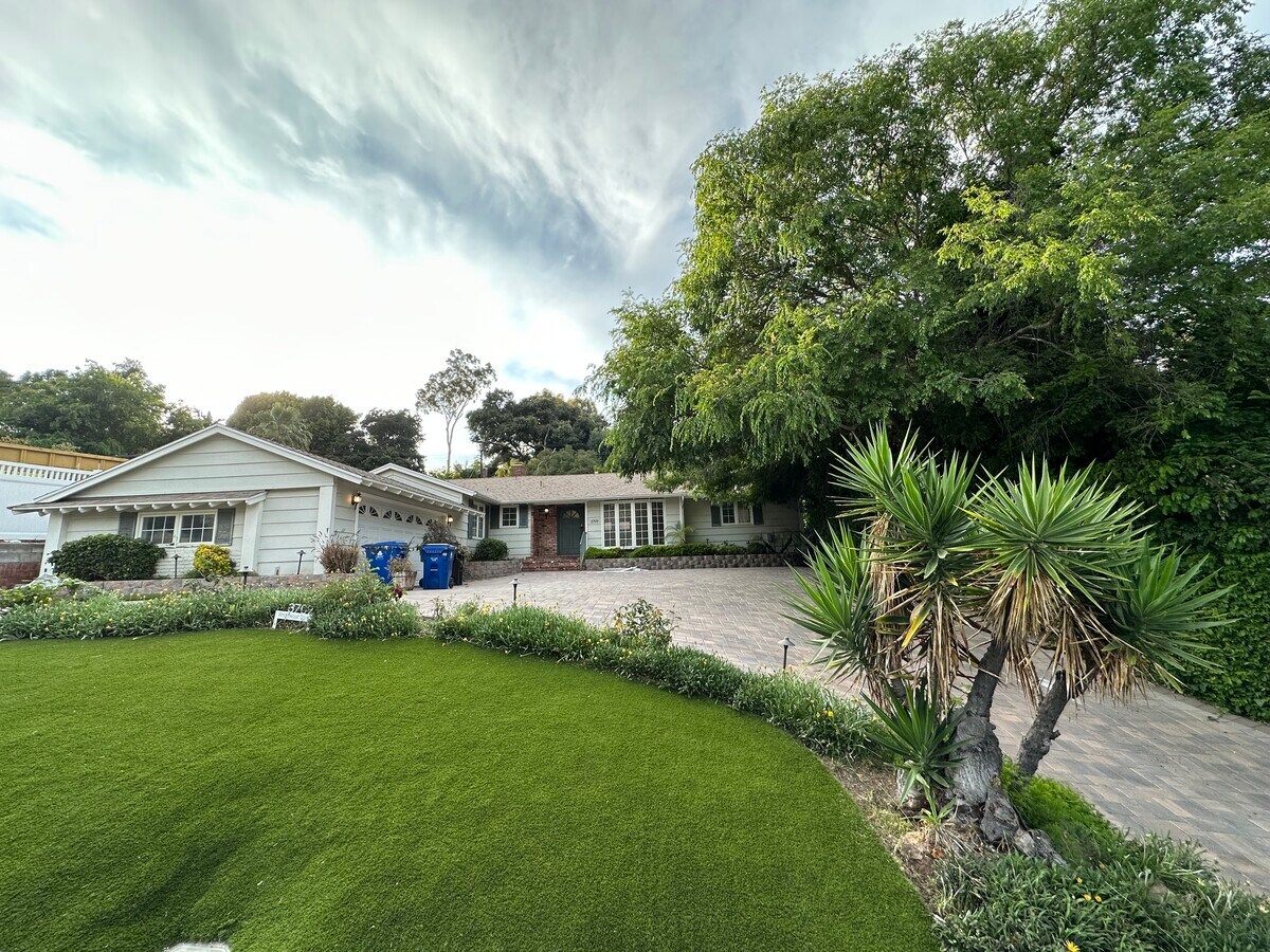 Photo - 3709 Wrightwood Dr House