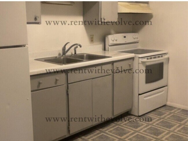 201 S 2nd St