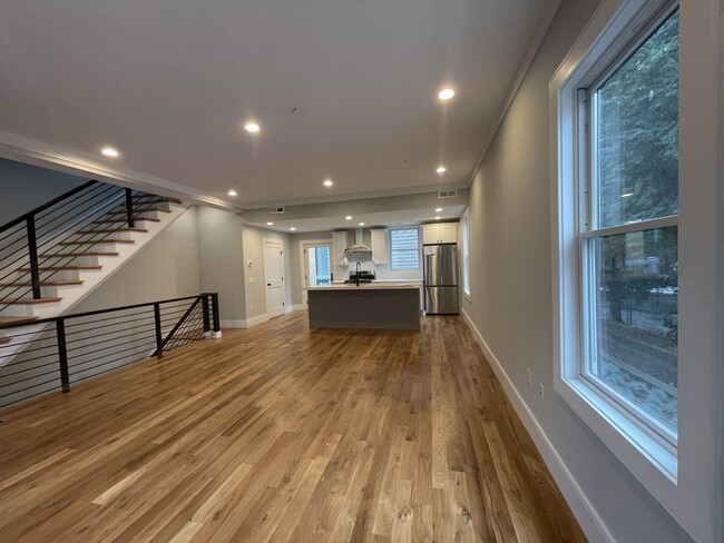 Building Photo - 199 Boylston St Unit 201 Rental