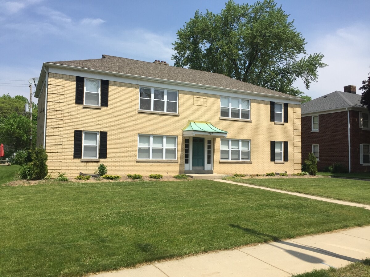 Photo - 7914 W Center St Unit 7914 W Center Street   # 1
