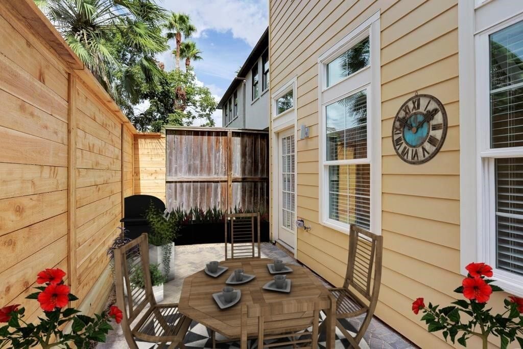 Photo - 1522 Dunlavy St Unit B