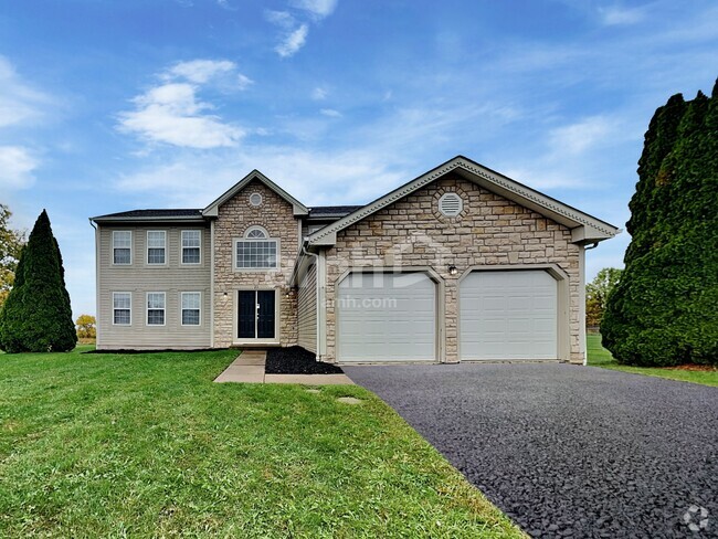 Building Photo - 21 W Fieldstone Rental