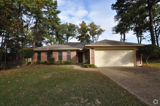 Building Photo - Coming Soon: Stunning 3 Bedroom, 2 Bathroo... Rental