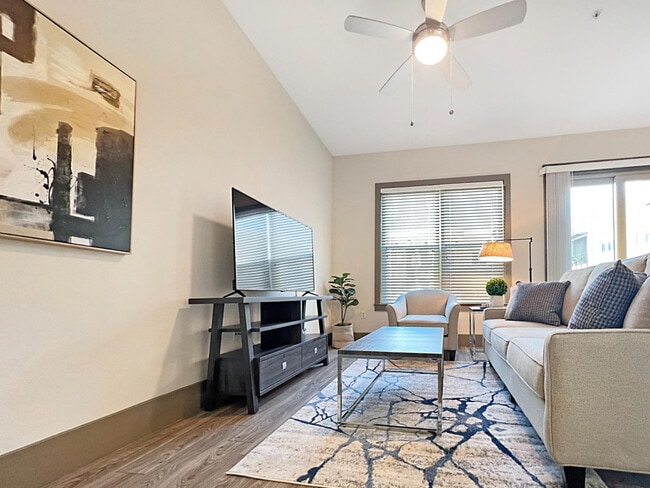 Photo - 1701 N Lois Ave Unidad ID1050957P