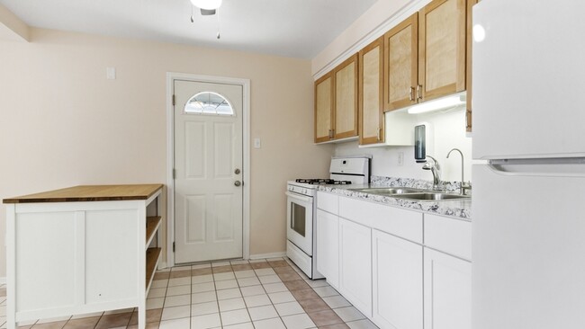 Photo - 2116 Michigan Blvd