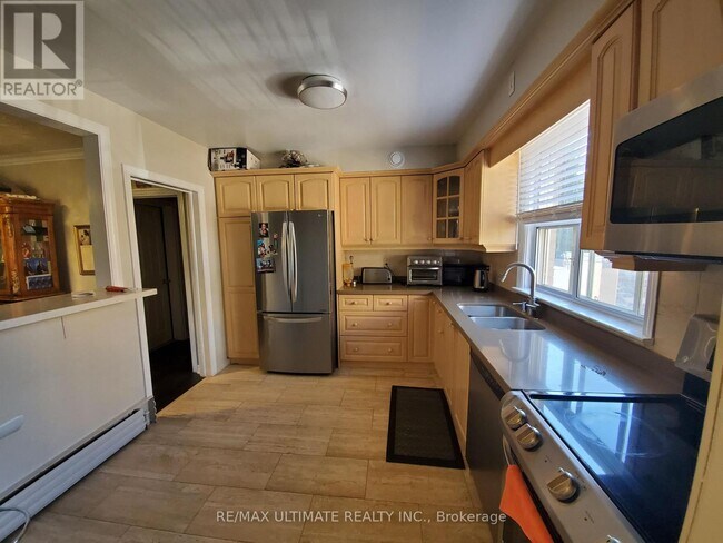 Photo - 23 Elway Ct Unit #2