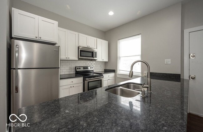 Photo - 2029 N College Ave Unidad G