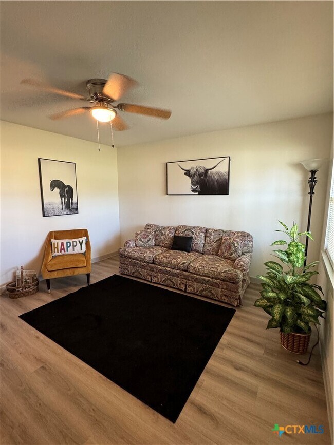 Photo - 2901 W Avenue B