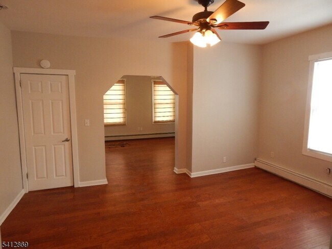 Photo - 29 Willard St