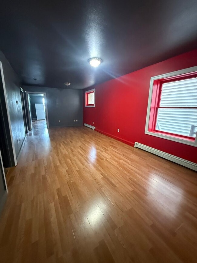 Photo - 415-417 N Washington Unit 417