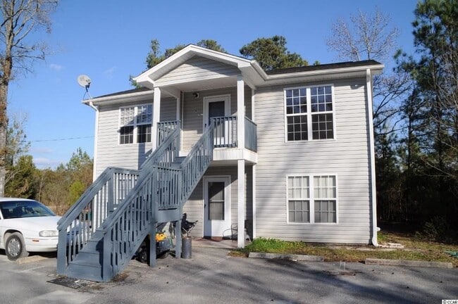 Building Photo - 186 Saw Horse Dr