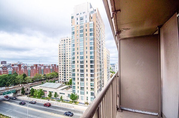 Photo - 8 Museum Way Unidad 1