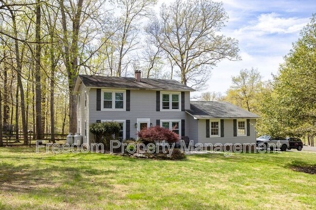 Building Photo - 6197 Edwards Dr