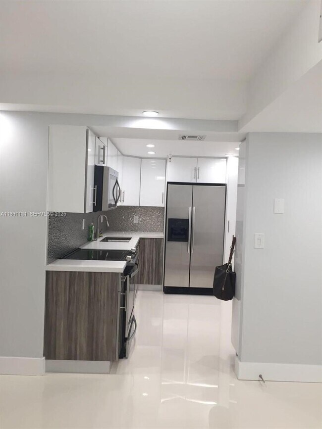 Photo - 210 174th St Unit 1003