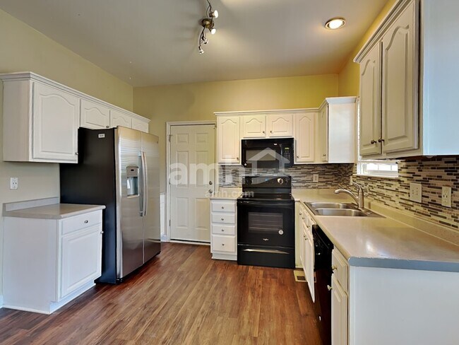 Photo - 2953 Beckwith Rd