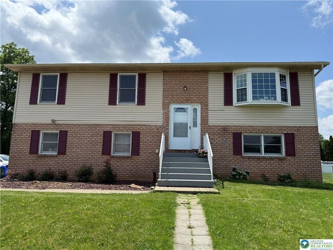 Photo - 1620 Best Pl House