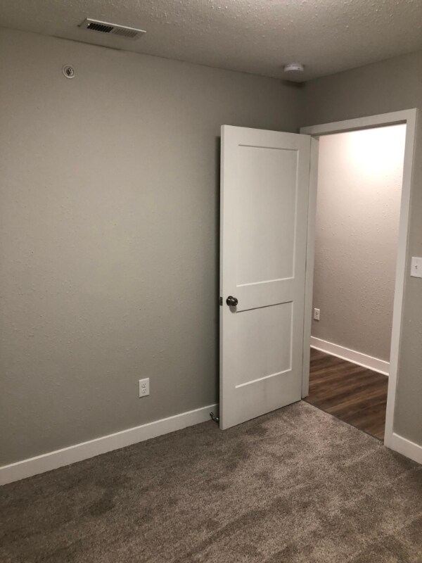 Photo - 1068 Mace Rd