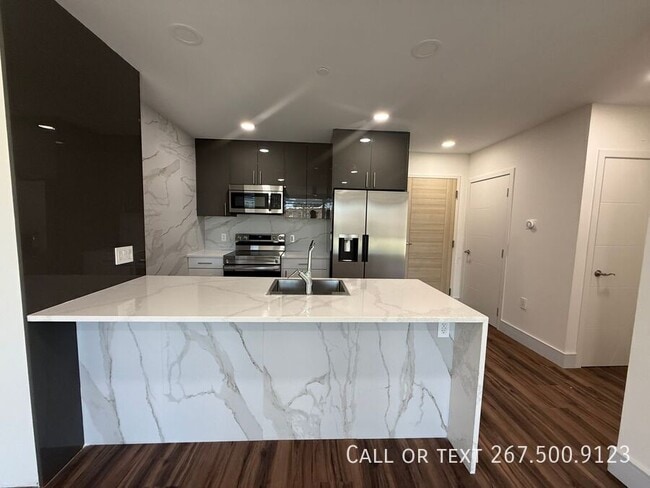 Photo - 4902 Spruce St Unidad 218