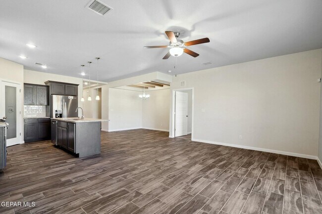 Photo - 6921 Brown Mesquite Ln