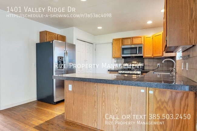 1401 Valley Ridge Dr