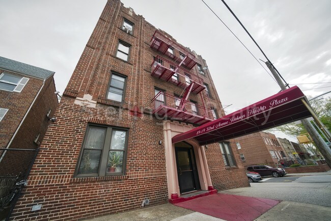 Photo - 89-19 32nd Ave