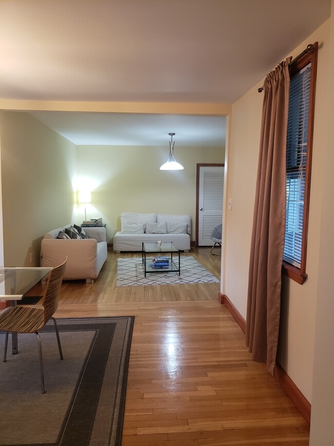 Photo - 50 Temple St