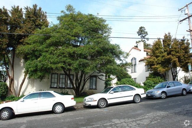 Building Photo - 1700 Le Roy Ave Rental