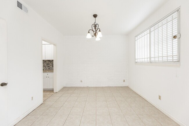 Photo - 7547 Brompton St Unit 7547