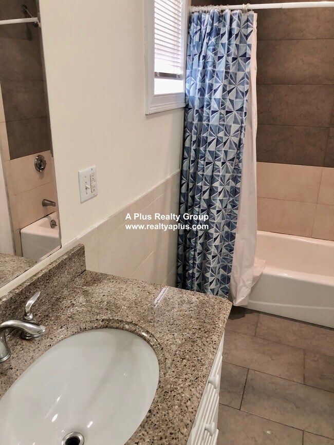 Photo - 14 Schiller St Unidad 1